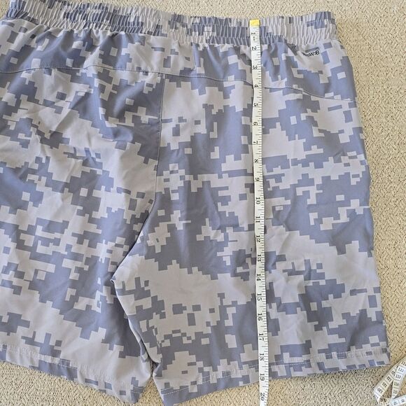 Spyder Gray Camo Lightweight Athletic Activewear Shorts - Size Large - Picture 7 of 9